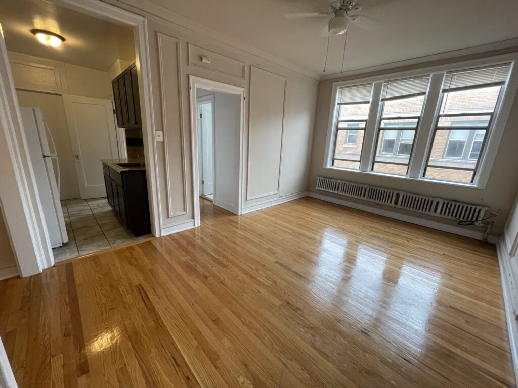 1371 W Estes Ave #3D, Chicago, IL 60626
