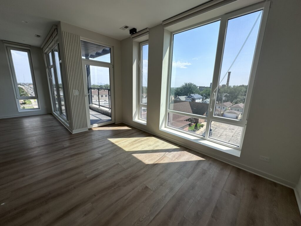 3207 N Narragansett Ave #405, Chicago, IL 60634