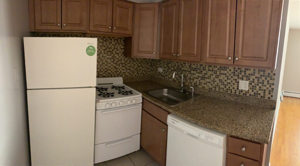 5820 N Sheridan Rd #508, Chicago, IL 60660