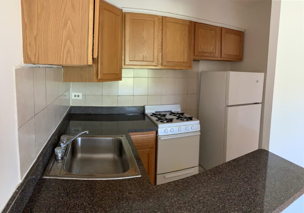 6830 N Sheridan Rd #554, Chicago, IL 60626