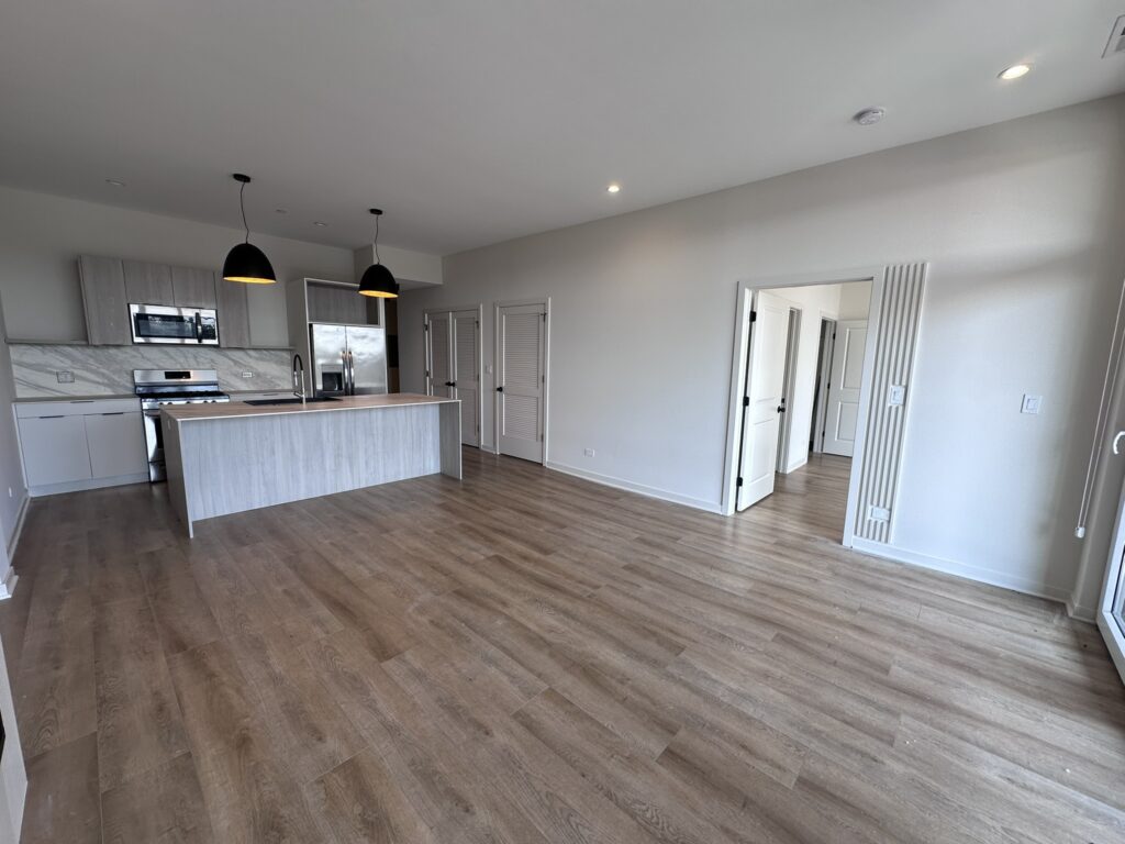 6340 W Belmont Ave #306 — photo 2