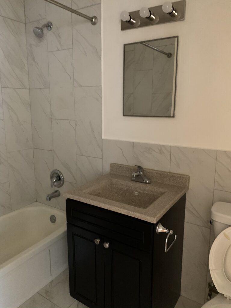 5820 N Sheridan Rd #508 — photo 2