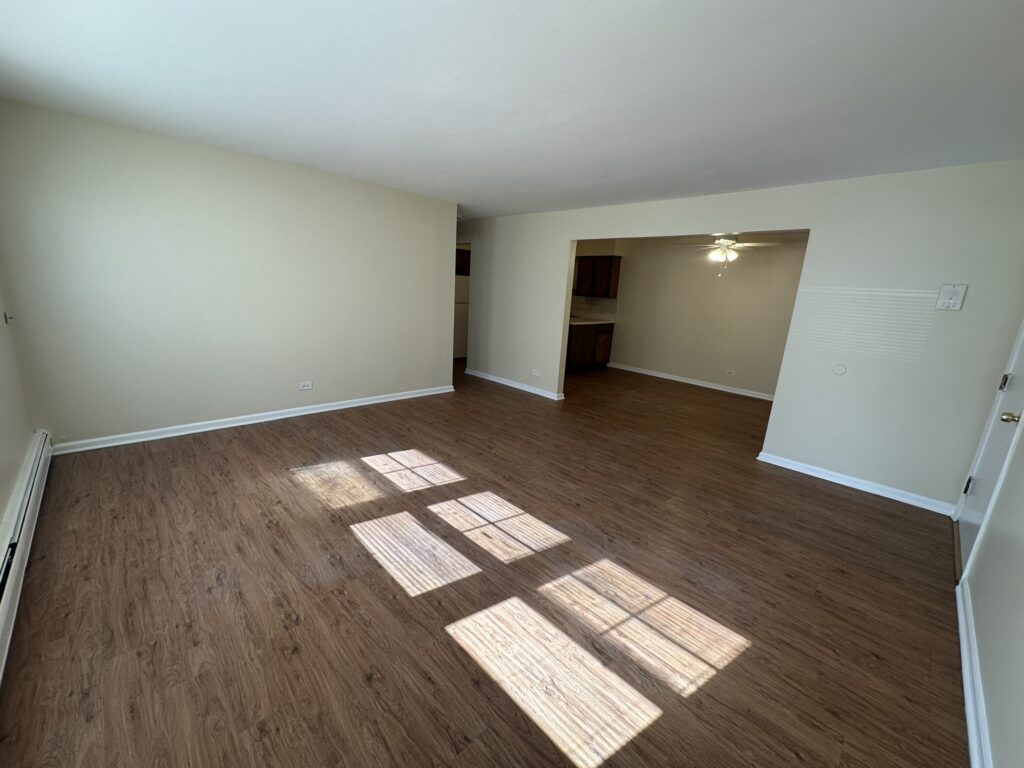 620 Lincoln #208 — photo 2