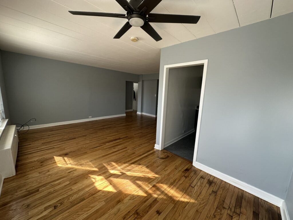 1360 W Touhy Ave #301 — photo 2