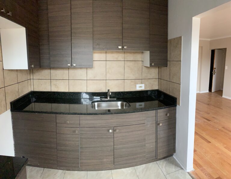 1360 W Touhy Ave #406 — photo 3