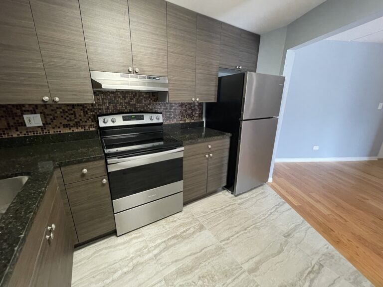 525 N Quentin Rd #317 — photo 3