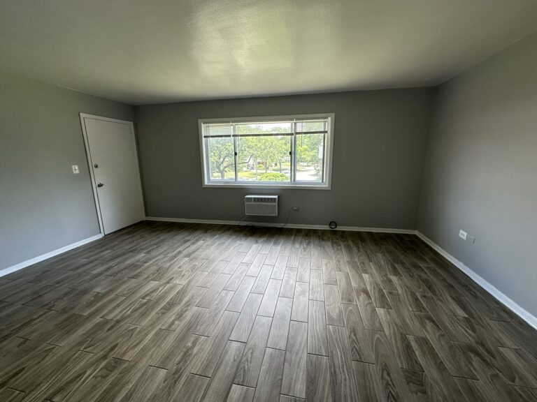 1306 Carol St #2B — photo 3