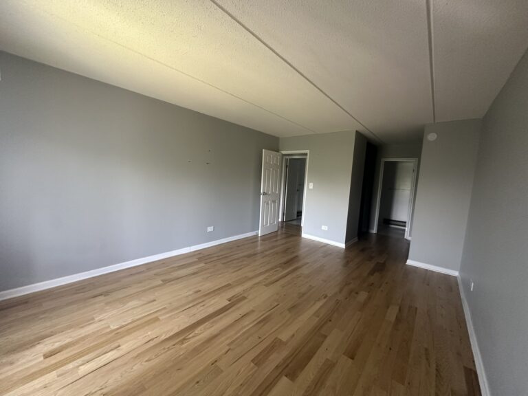 525 N Quentin Rd #408 — photo 3