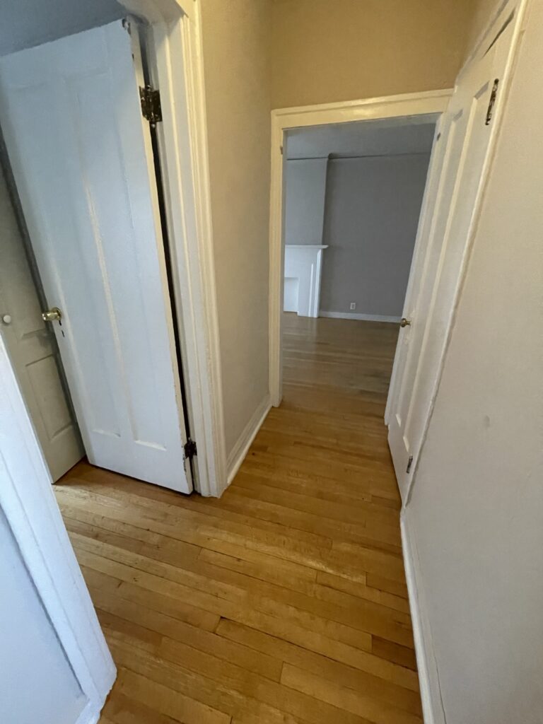 1317 1/2 W Estes Ave #7 — photo 10
