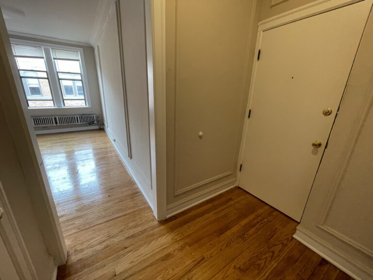 1371 W Estes Ave #3D — photo 3