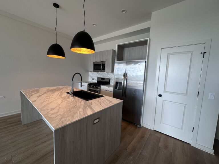 3207 N Narragansett Ave #307 — photo 3