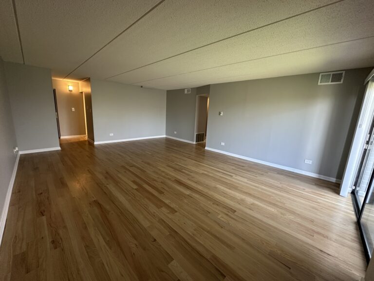 525 N Quentin Rd #505 — photo 4