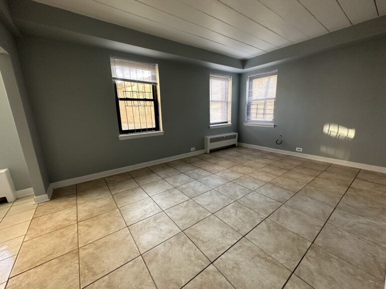 1360 W Touhy Ave #109 — photo 4