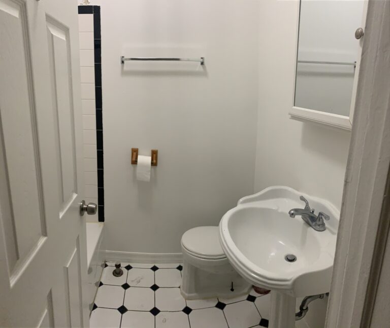 1319 1/2 W Estes Ave #26 — photo 3