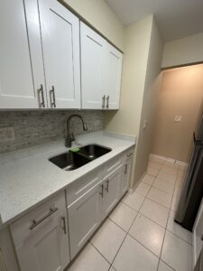 3825 N Pine Grove Ave #314, Chicago, IL 60613