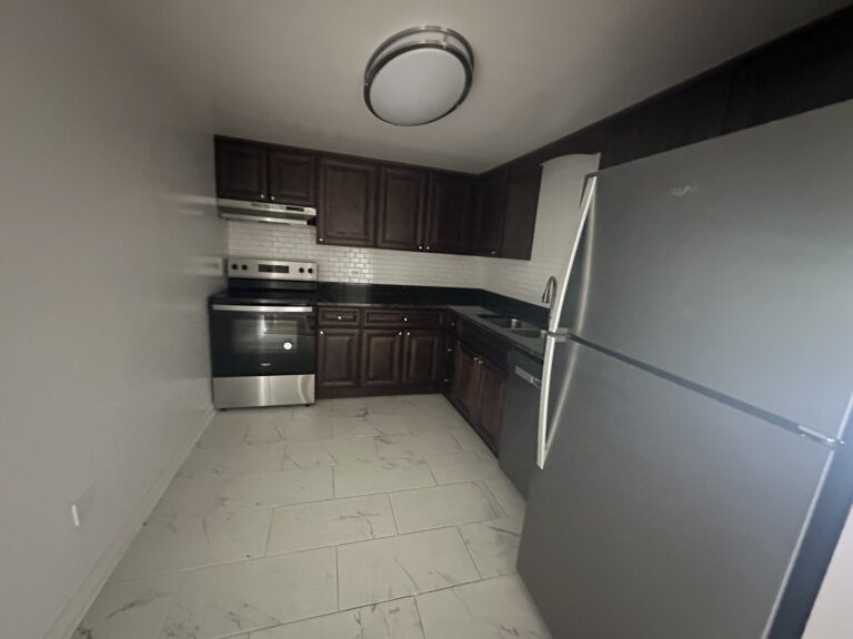 525 N Quentin Rd #408 — photo 6
