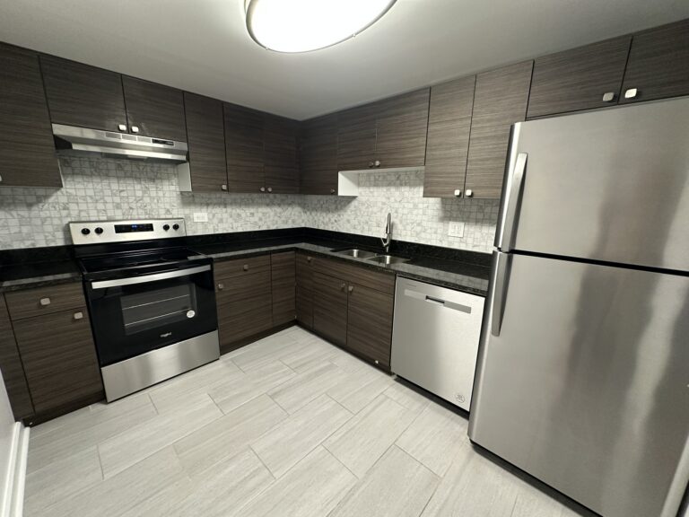 525 N Quentin Rd #505 — photo 6