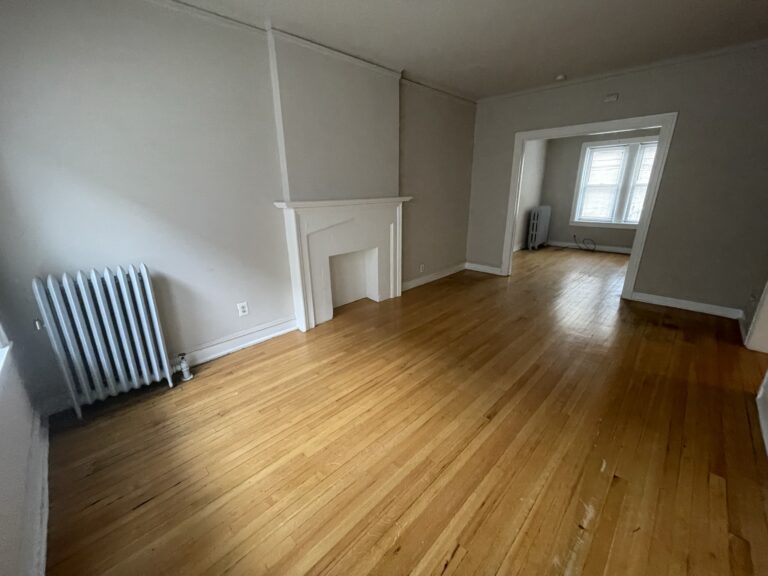 1317 1/2 W Estes Ave #7 — photo 4