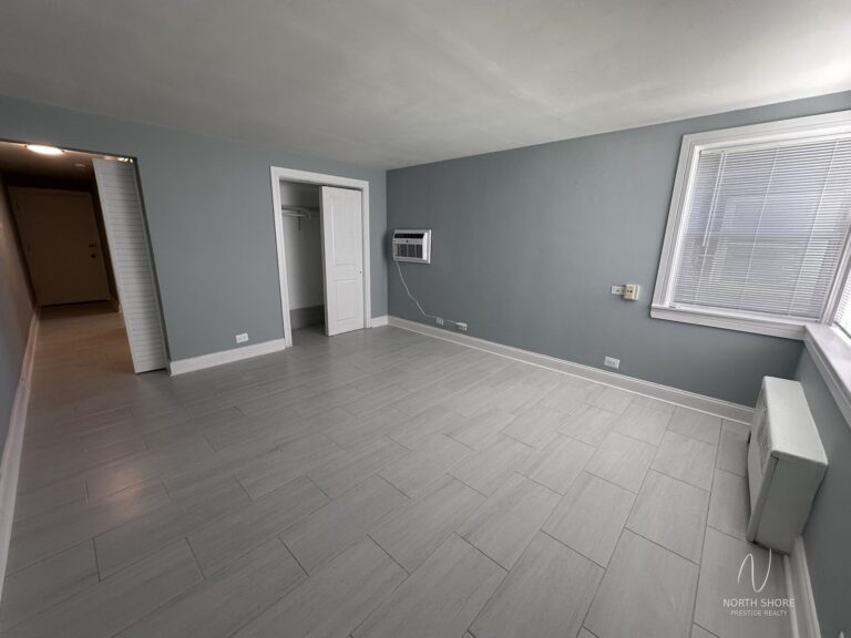 6735 N California Ave #GW — photo 4