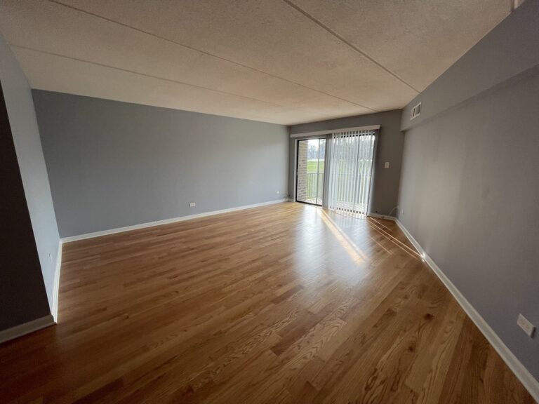525 N Quentin Rd #317 — photo 7