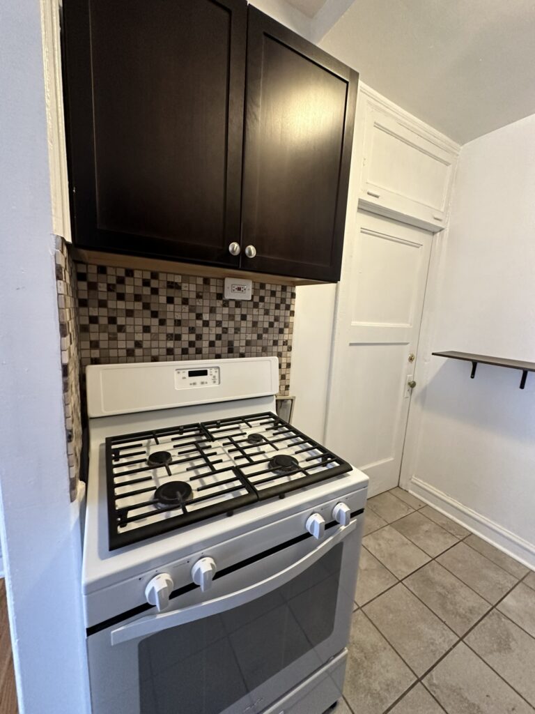 1371 W Estes Ave #2F — photo 3