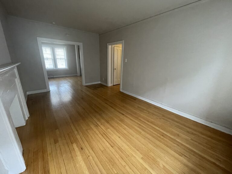 1317 1/2 W Estes Ave #7 — photo 5