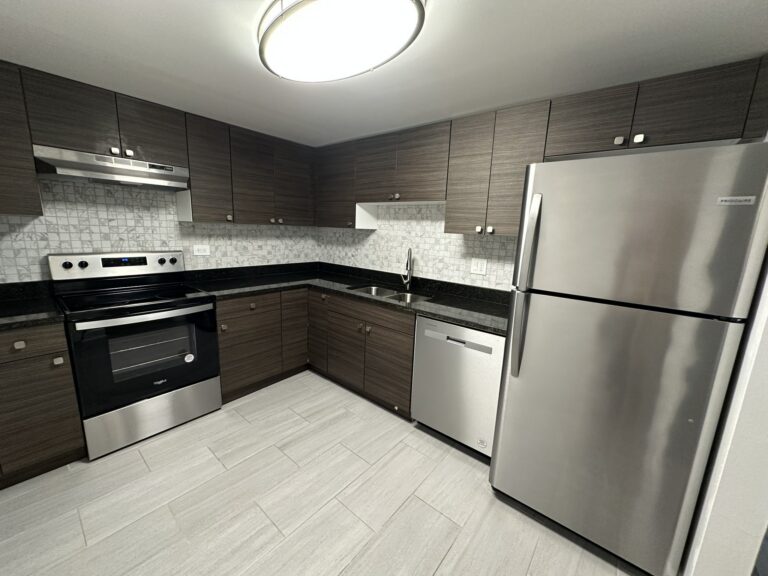 525 N Quentin Rd #505 — photo 8