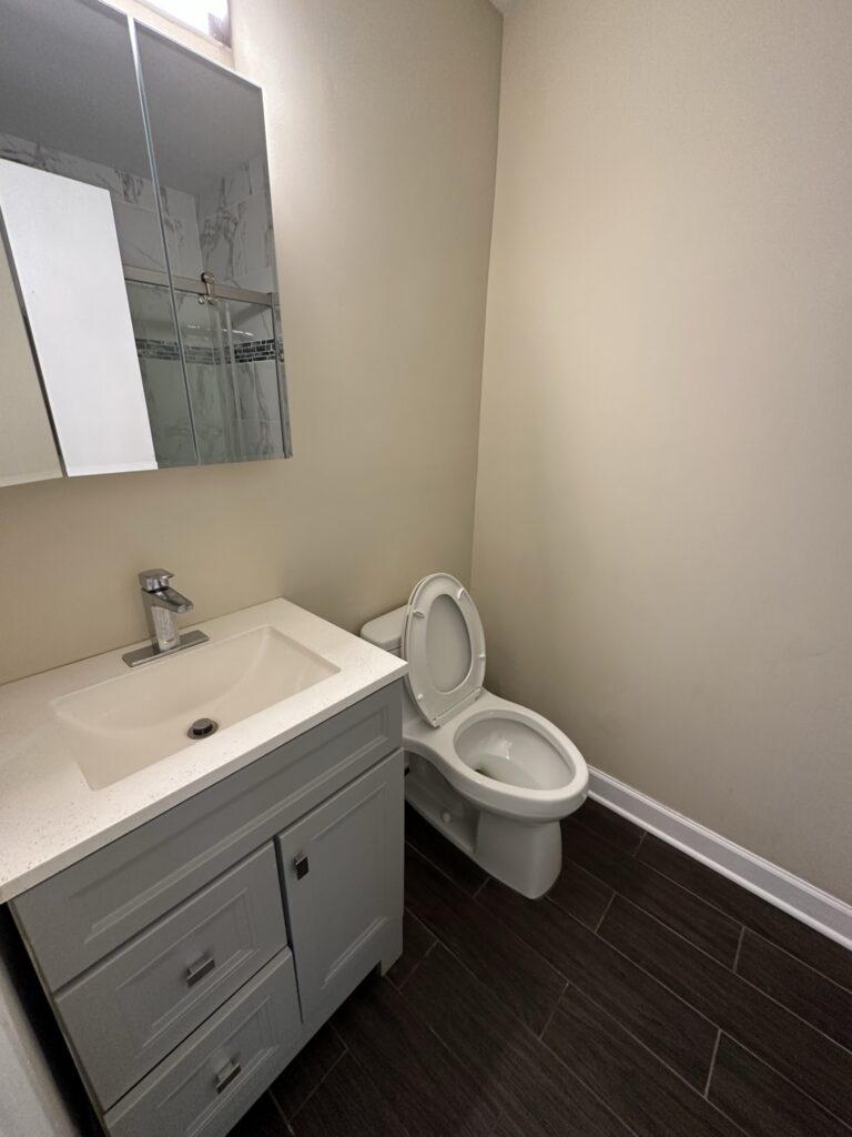 3825 N Pine Grove Ave #314 — photo 9