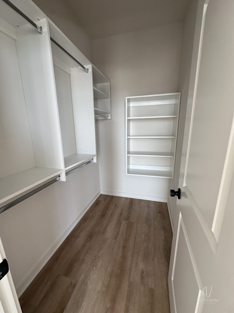 3207 N Narragansett Ave #406 — photo 9
