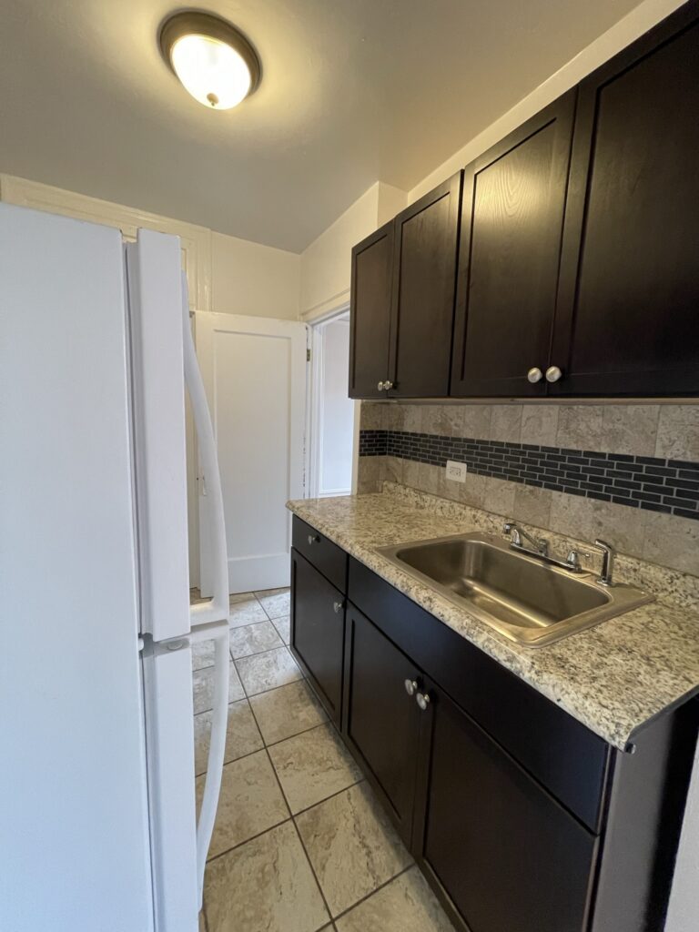 1371 W Estes Ave #3D — photo 10