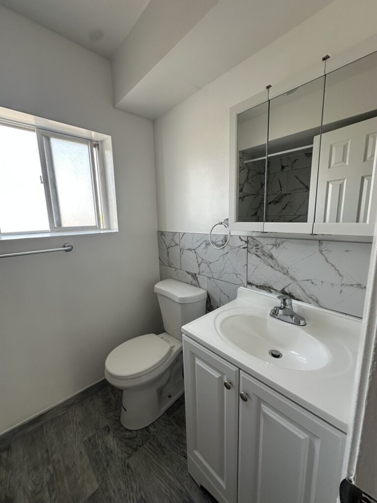 1306 Carol St #2B — photo 10