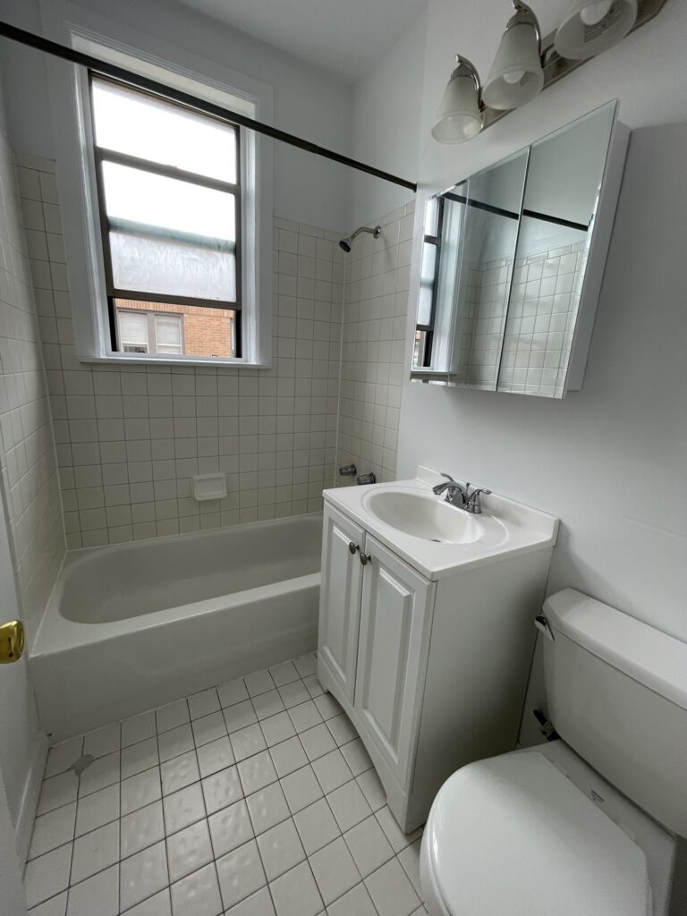1371 W Estes Ave #3D — photo 11