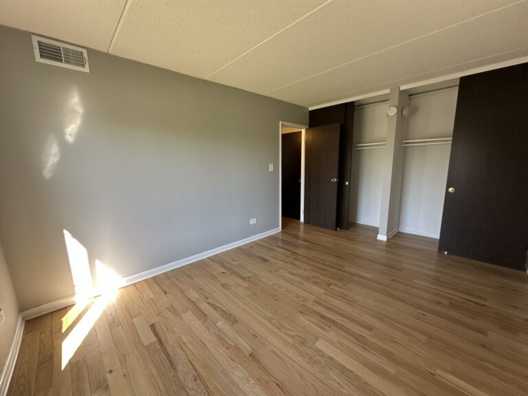 525 N Quentin Rd #505 — photo 12