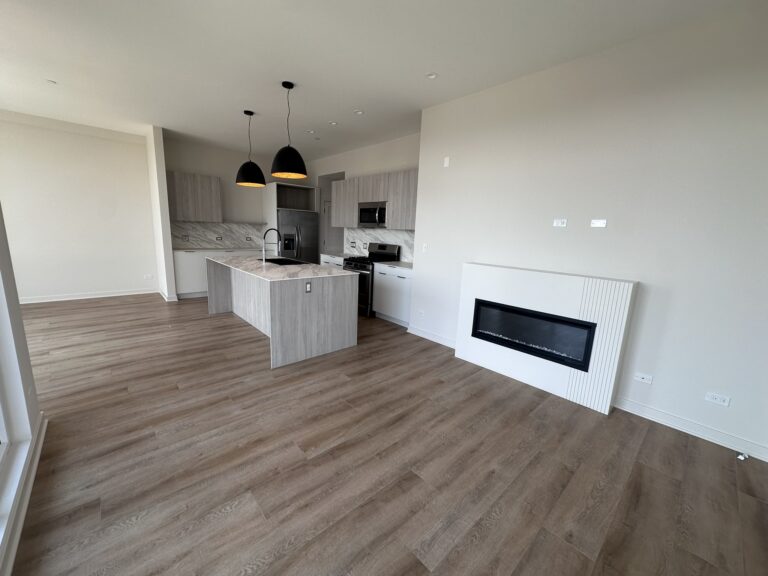 3207 N Narragansett Ave #405 — photo 13