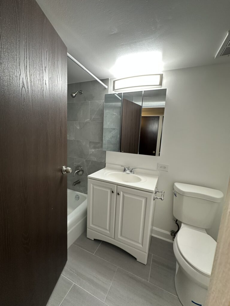 525 N Quentin Rd #505 — photo 14