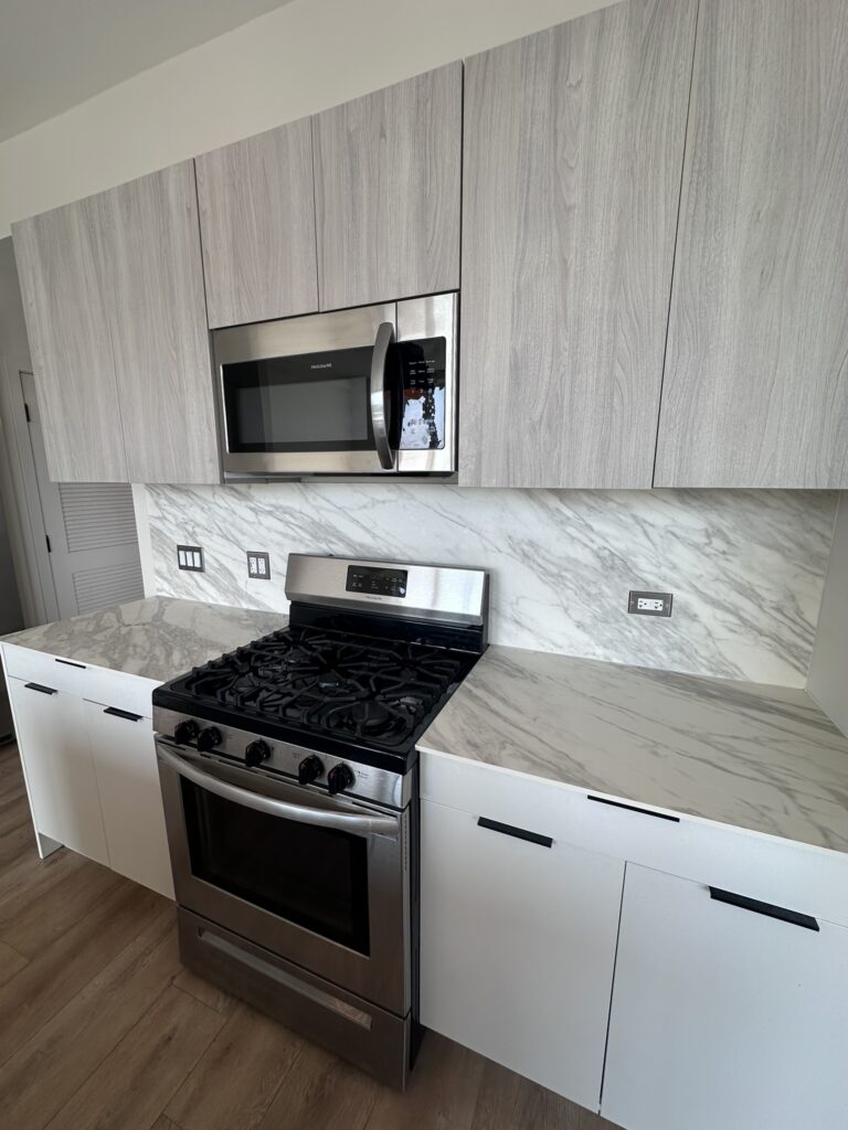 3207 N Narragansett Ave #405 — photo 15