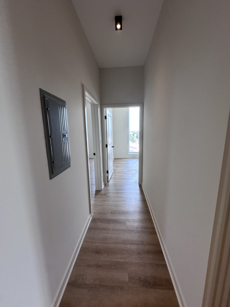 3207 N Narragansett Ave #405 — photo 18