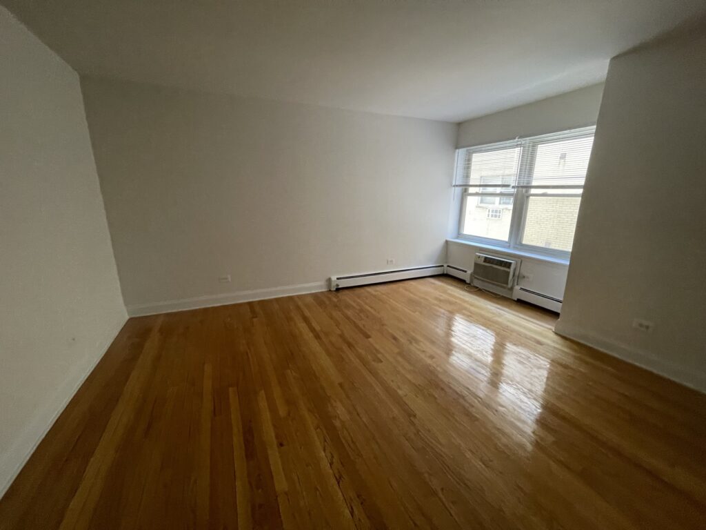 6830 N Sheridan Rd #563 — photo 2
